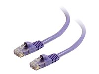 C2G Cat5e Booted Unshielded (UTP) Network Patch Cable - Kytkentäkaapeli - RJ-45 (uros) to RJ-45 (uros) - 50 cm - UTP - CAT 5e - valettu, piikitön, säikeinen - violetti 83658