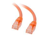 C2G Cat5e Booted Unshielded (UTP) Network Patch Cable - Kytkentäkaapeli - RJ-45 (uros) to RJ-45 (uros) - 5 m - UTP - CAT 5e - valettu, piikitön, säikeinen - oranssi 83607