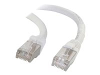 C2G Cat5e Booted Shielded (STP) Network Patch Cable - Kytkentäkaapeli - RJ-45 (uros) to RJ-45 (uros) - 7 m - STP - CAT 5e - valettu - valkoinen 83885